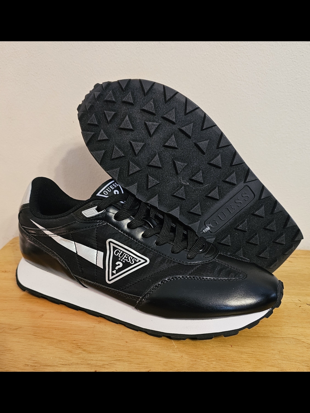 GUESS Black Logo Lace Up Comfort Men's Sneakers - Size 10